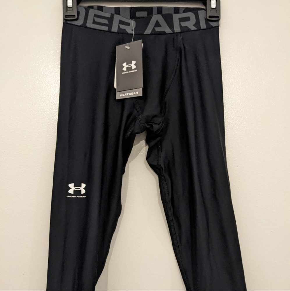 Under Armour Black Bottoms NWT